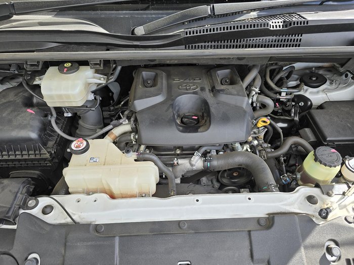 2019 Toyota Granvia VX