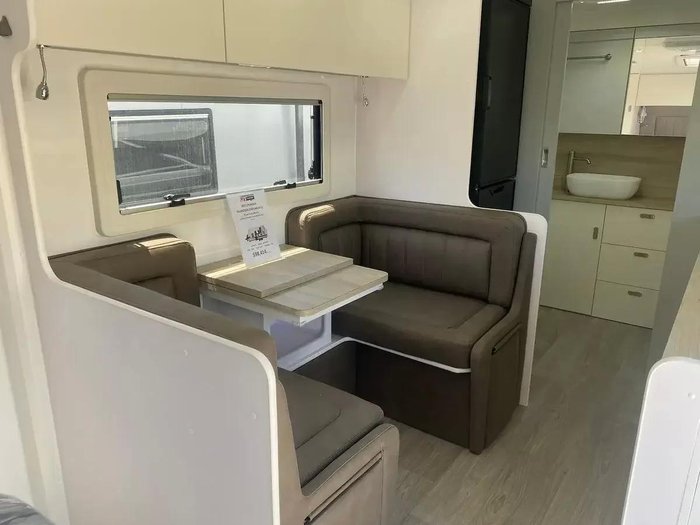 2025 Crusader 2025 Crusader Musketeer Centaur My25