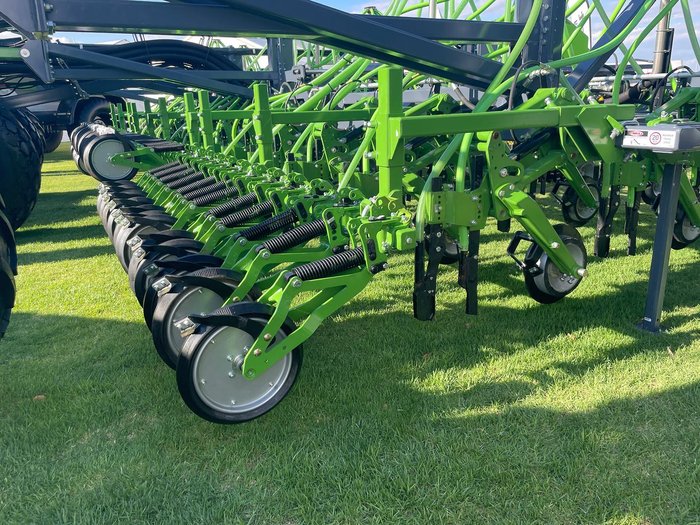 2024 Boss 60' Bridge Frame Planter
