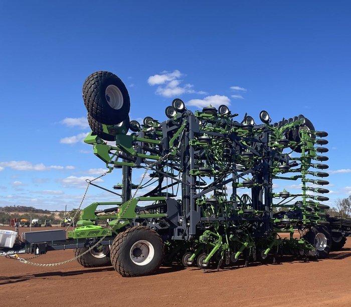 2024 Boss 60' Bridge Frame Planter