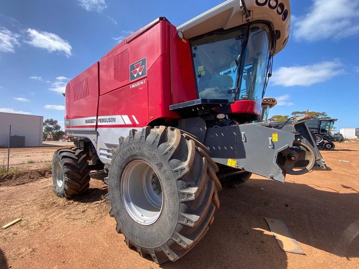 2014 Massey Ferguson 9560