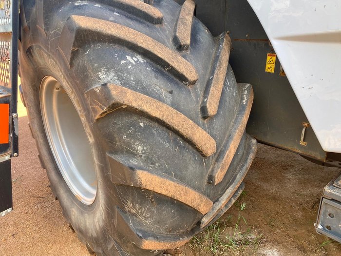 2014 Massey Ferguson 9560