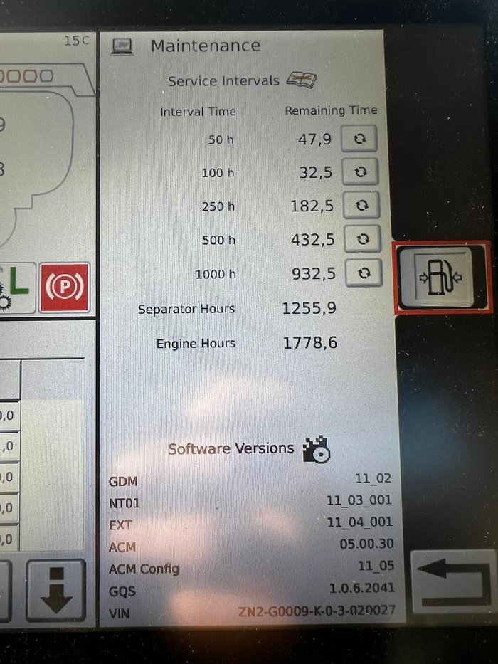2019 Massey Ferguson 9 Harvester & 2022 Fendt 40' Powerflow Front