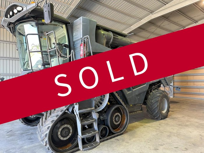 2018 Massey Ferguson Ideal 8T Harvester