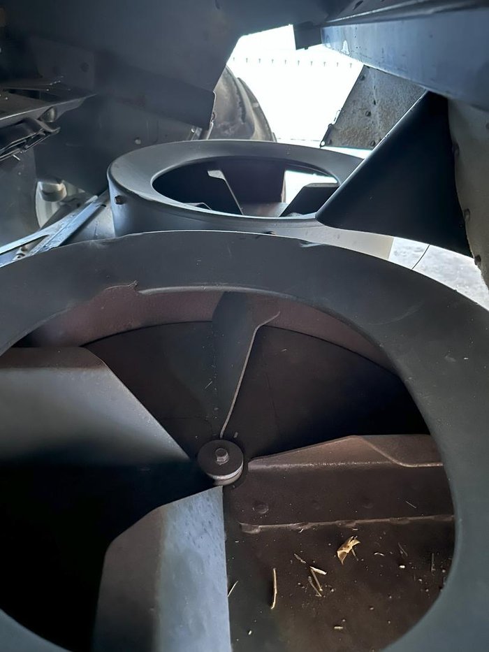 2018 MF Ideal 8T Harvester & Powerflow 1220 40' Front