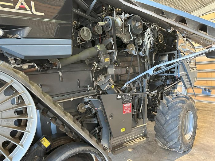 2018 Massey Ferguson Ideal 8T Harvester