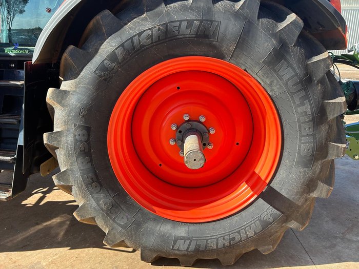 Kubota M7171p Premium Powershift Tractor