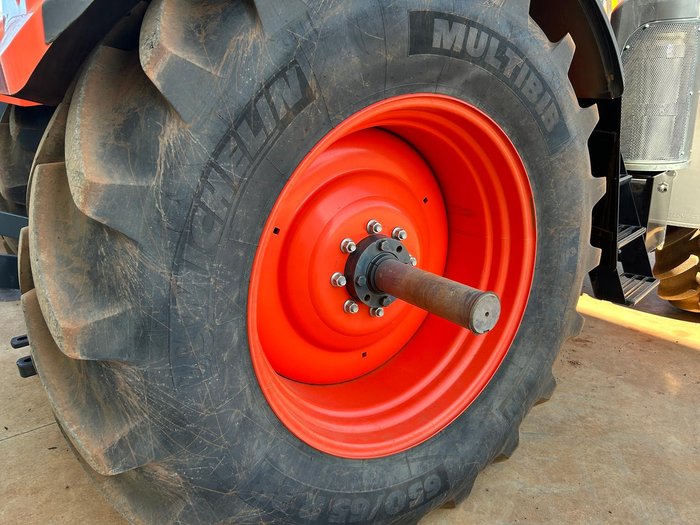 Kubota M7171p Premium Powershift Tractor