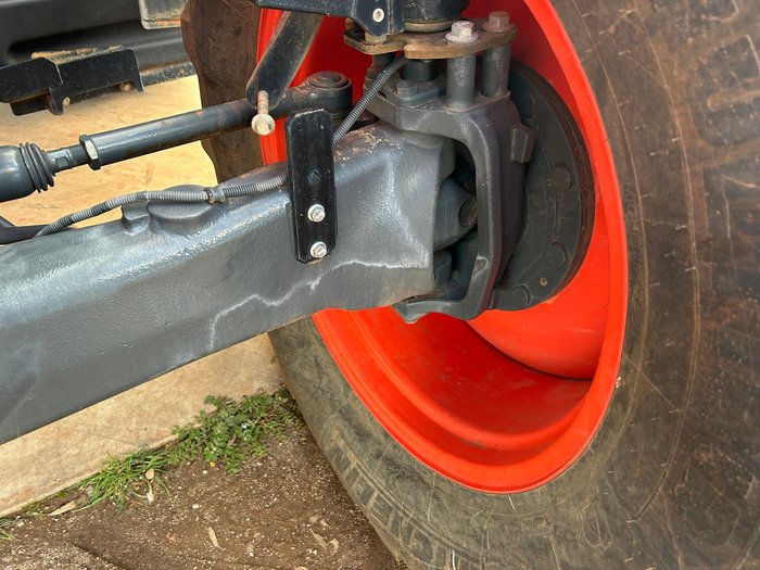 Kubota M7171p Premium Powershift Tractor