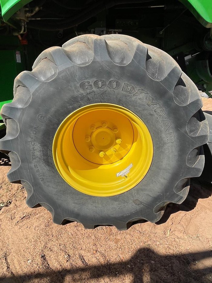 2012 John Deere S690 Harvester + 640D 40Ft Front