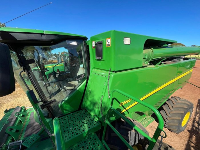 2012 John Deere S690 Harvester + 640D 40Ft Front