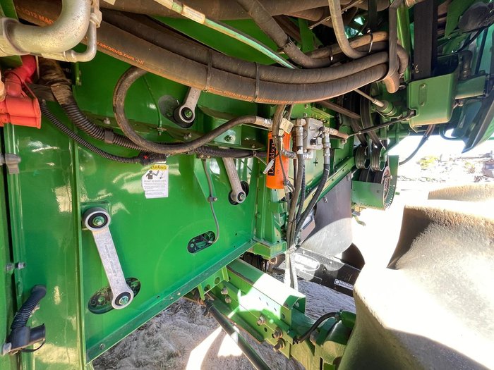 2012 John Deere S690 Harvester + 640D 40Ft Front