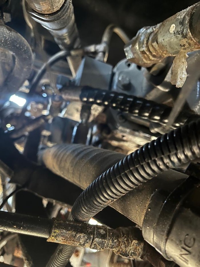 2013 Rogator 1300 Self-Propelled Sprayer