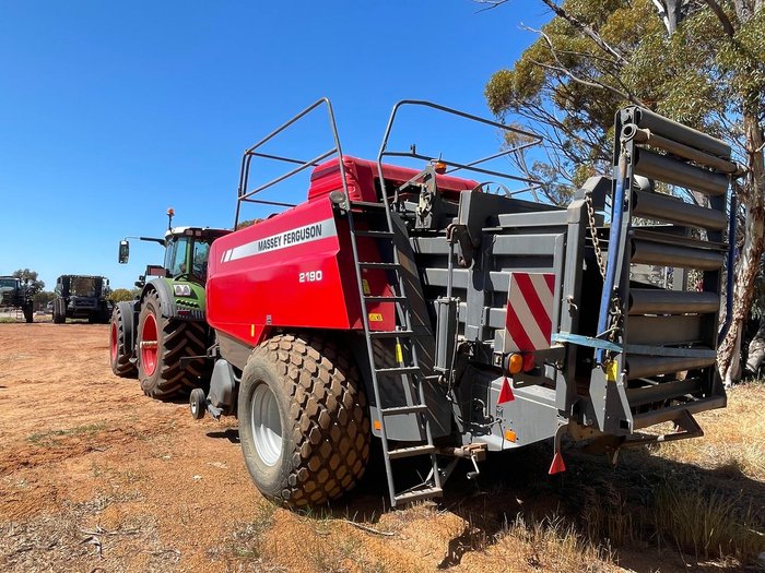 2010 Massey Ferguson 2190 Single Axle Square Baler