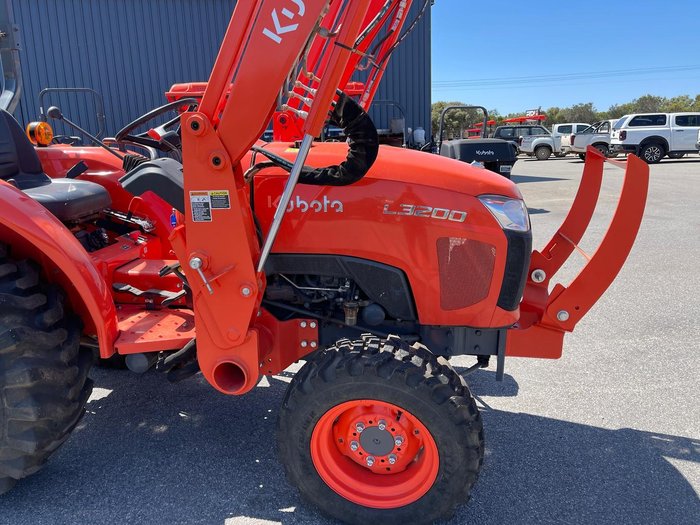 2024 Kubota L3200 Hd Inc Loader & Bucket 