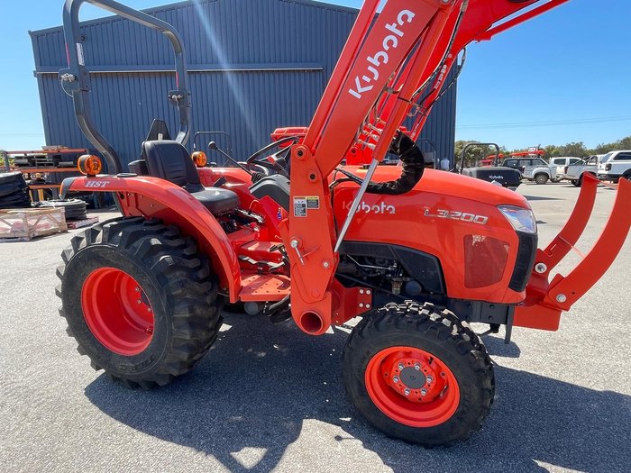 2024 Kubota L3200 Hd Inc Loader & Bucket 
