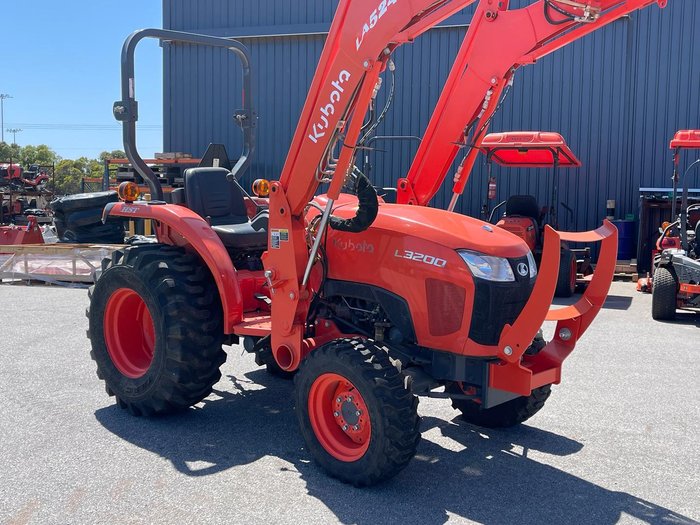 2024 Kubota L3200 Hd Inc Loader & Bucket 