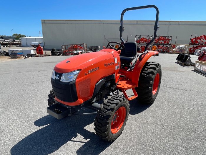2023 Kubota L3200hd Rops