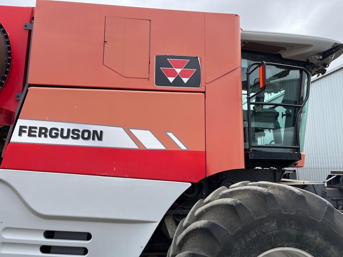 Massey Ferguson 9895 Harvester