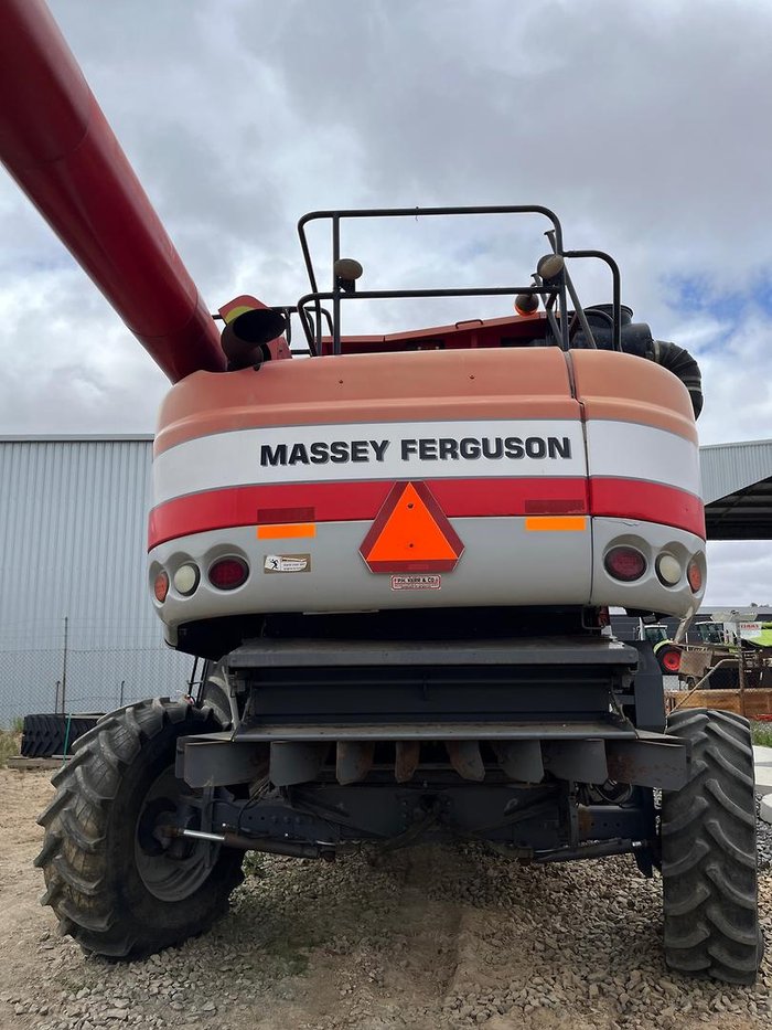 Massey Ferguson 9895 Harvester