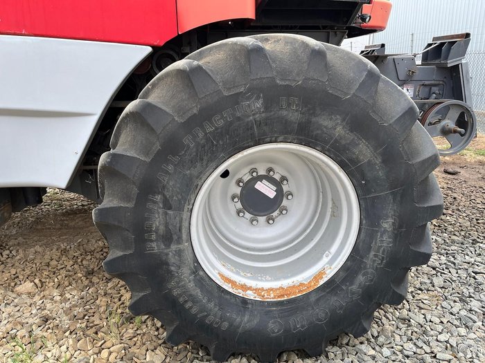 Massey Ferguson 9895 Harvester