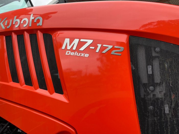 Kubota M7-172 Std Deluxe 173Hp Tractor