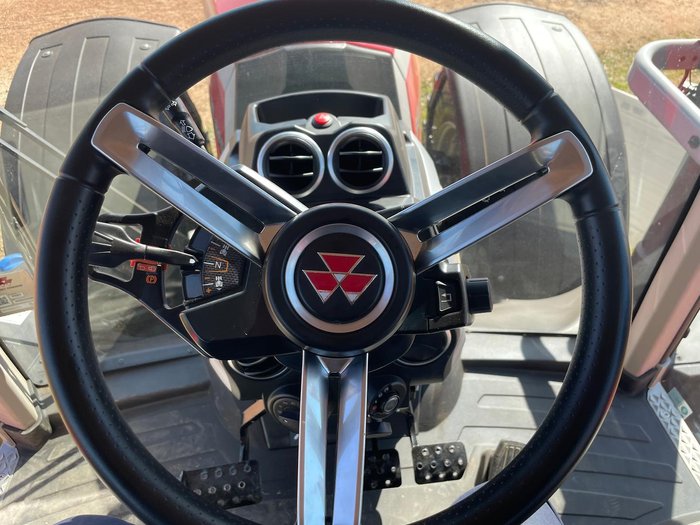 2025 Massey Ferguson 8S.245 Dyna-Vt 245Hp Tractor 
