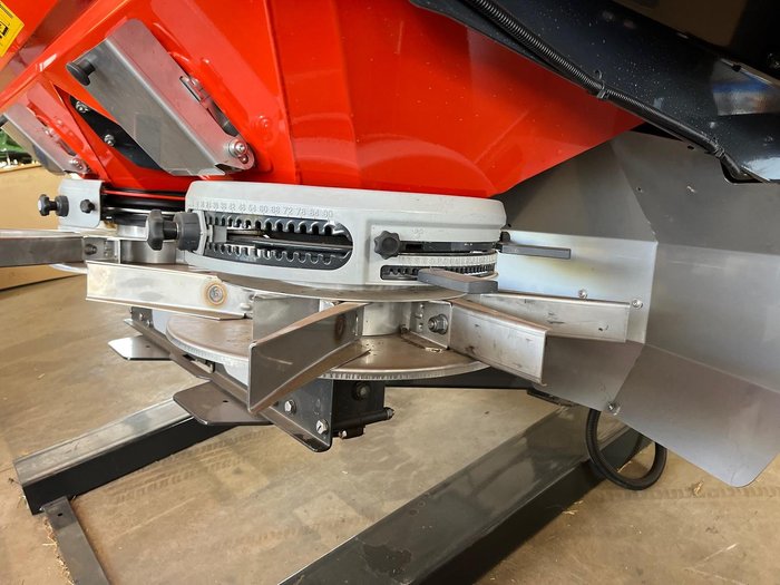 2025 Kubota Dsm 1100 H-2 Hydraulic Shutter Spreader