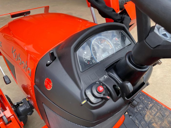 2025 Kubota Bx23s Tractor With Front Loader & Back Hoe
