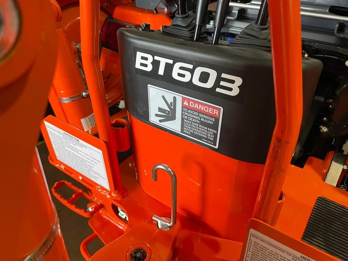 2025 Kubota Bx23s Tractor With Front Loader & Back Hoe