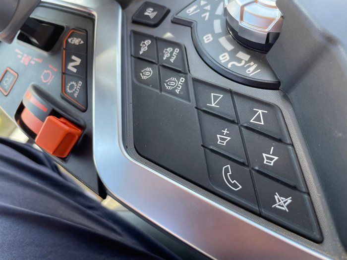 2025 Massey Ferguson 8S.245 Dyna-Vt 245Hp Tractor