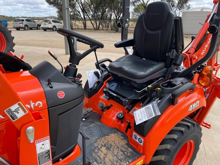 2025 Kubota Bx23s Tractor With Front Loader & Back Hoe