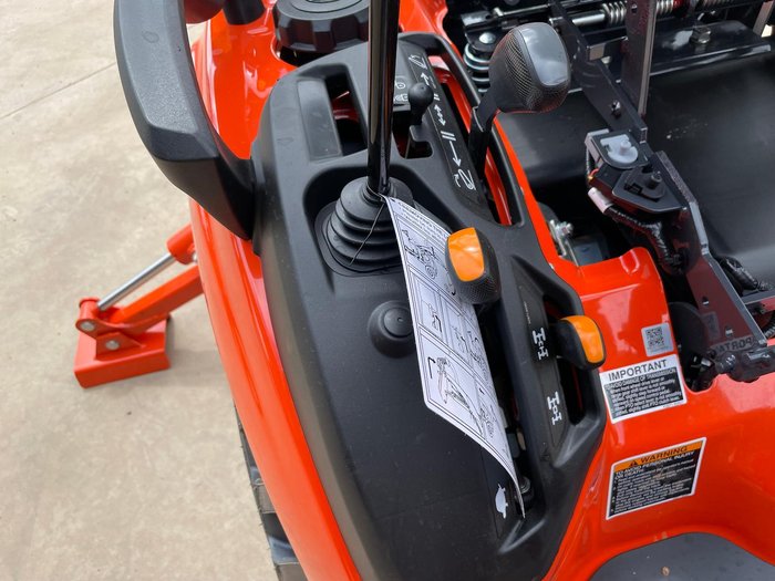 2025 Kubota Bx23s Tractor With Front Loader & Back Hoe