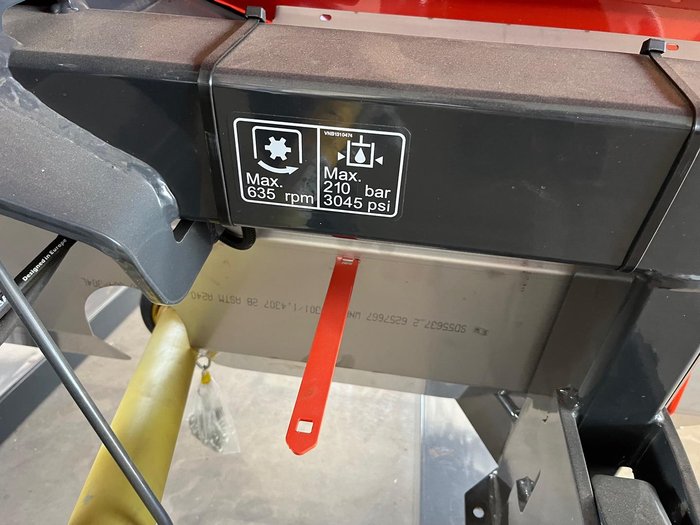 2025 Kubota Dsm 1100 H-2 Hydraulic Shutter Spreader