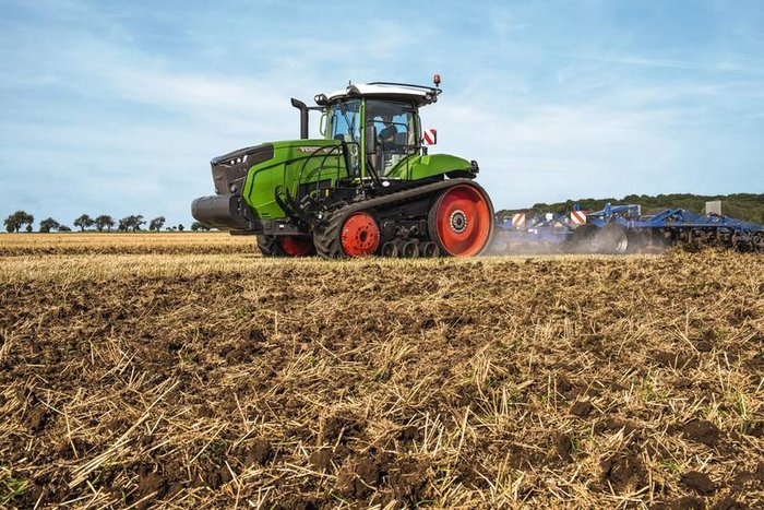 2025 Fendt 943 Vario Mt 431Hp Tracked Tractor