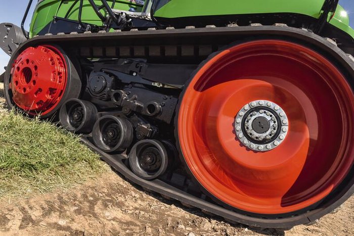 2025 Fendt 943 Vario Mt 431Hp Tracked Tractor