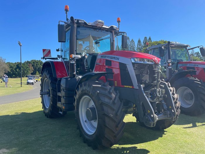 2025 Massey Ferguson 8S.245 Dyna-Vt 245Hp Tractor