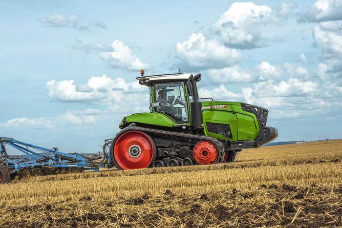2025 Fendt 943 Vario Mt 431Hp Tracked Tractor