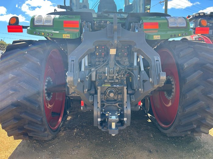 2025 Fendt 943 Vario Mt 431Hp Tracked Tractor