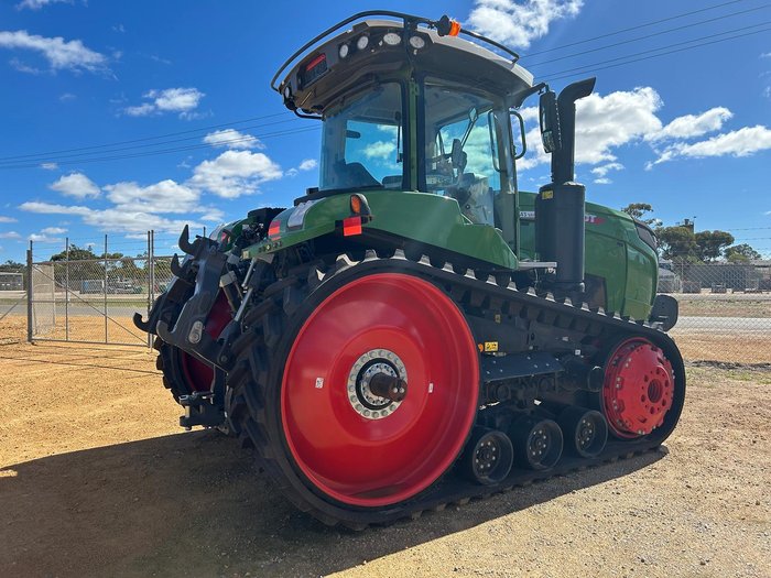 2025 Fendt 943 Vario Mt 431Hp Tracked Tractor