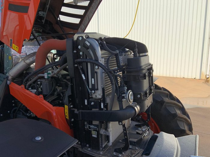 Kubota M7-152 Std Deluxe 168 Hp Tractor