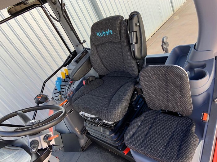 2024 Kubota M7-152 Std Deluxe 168 Hp Tractor 