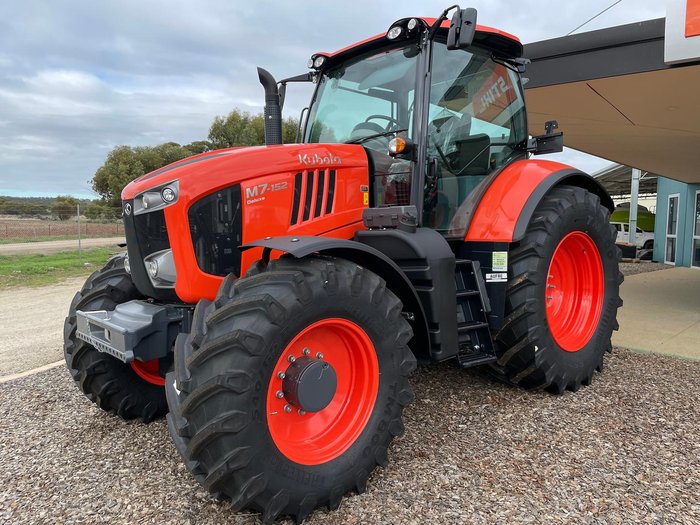 Kubota M7-152 Std Deluxe 168 Hp Tractor