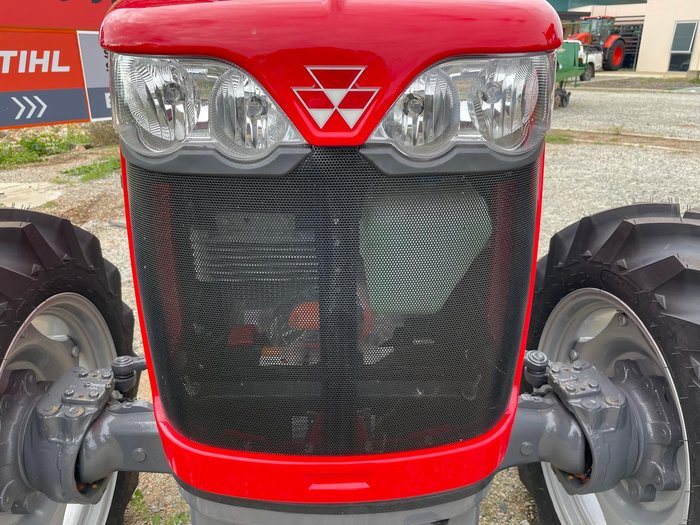 2023 Massey Ferguson 2635 74Hp Tractor With Loader & Canopy