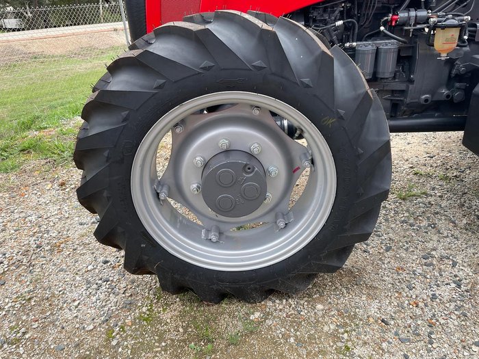 2023 Massey Ferguson 2635 74Hp Tractor With Loader & Canopy