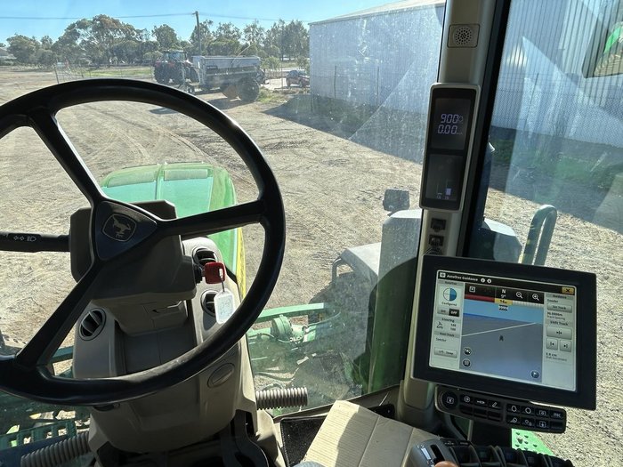 2020 John Deere 8Rx 370 Four Track
