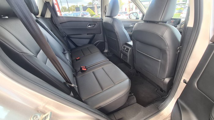 2024 NISSAN X-TRAIL ST-L (4WD) e-POWER (HYBRID)