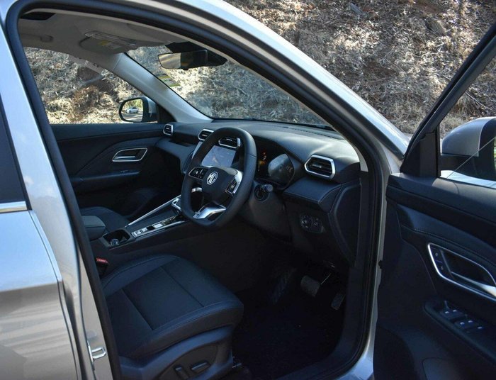 2024 MG ZS Essence Hybrid+