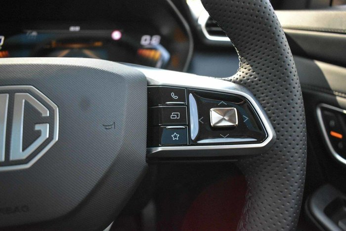 2024 MG ZS Essence Hybrid+