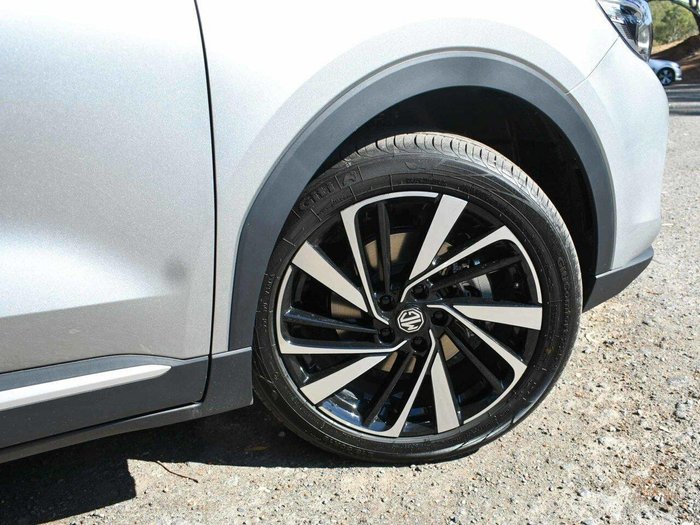 2024 MG ZS Essence Hybrid+